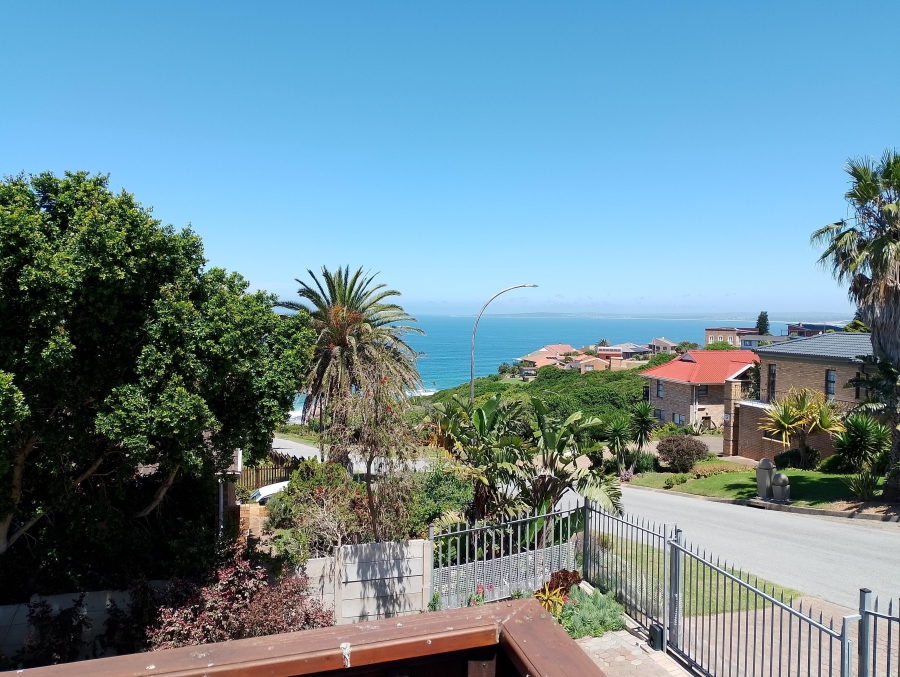 3 Bedroom Property for Sale in Dana Bay Western Cape